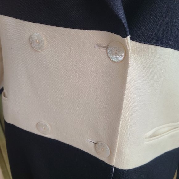 Escada Jacket - Picture 12 of 15